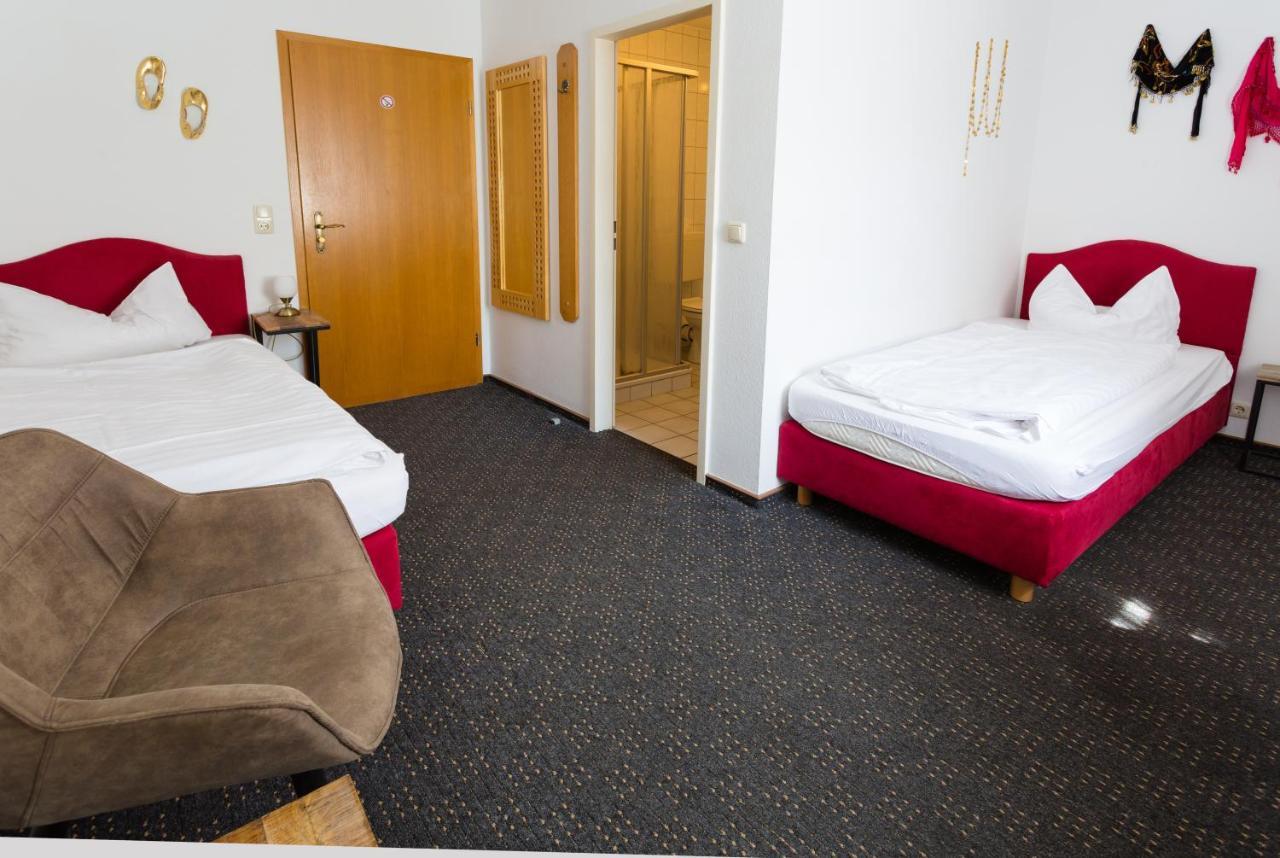 Hotel & Ferienwohnungen Bohlenblick Saalfeld Saale 外观 照片