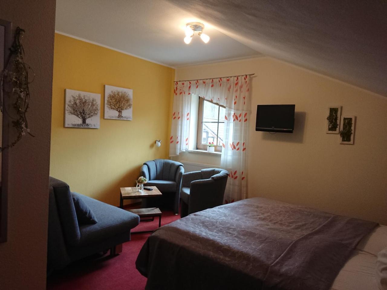 Hotel & Ferienwohnungen Bohlenblick Saalfeld Saale 外观 照片