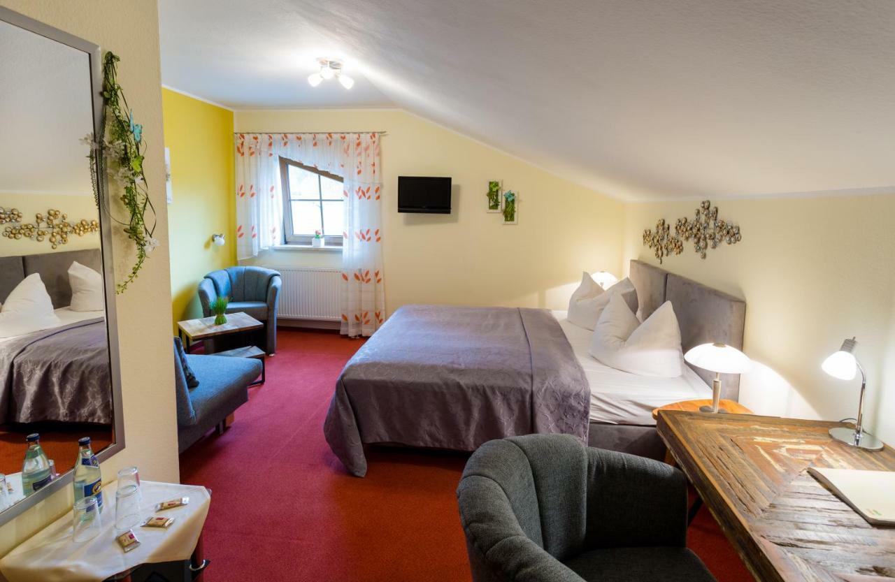 Hotel & Ferienwohnungen Bohlenblick Saalfeld Saale 外观 照片